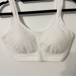 Underoutfit White Seamless Bra